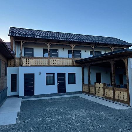 Casa De Langa Padure Hotel ซิกเกตู มาร์มาซีเอ ภายนอก รูปภาพ