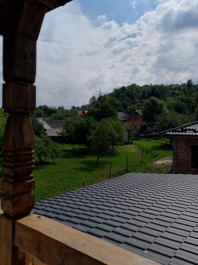 Casa De Langa Padure Hotel ซิกเกตู มาร์มาซีเอ ภายนอก รูปภาพ